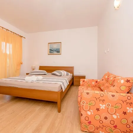 Konukevi Silvana In 4*