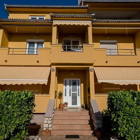 Silvana In Gostinjska kuća Kampor